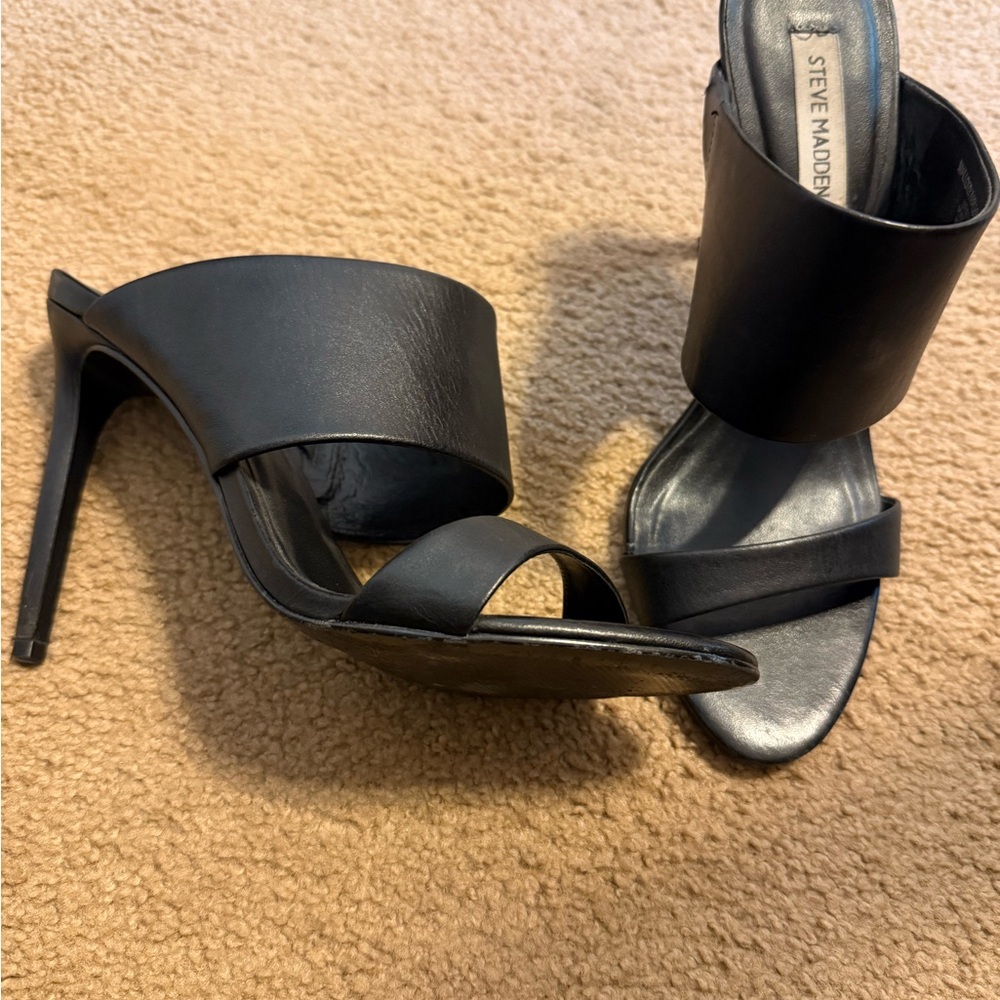 Steve Madden Sleek Black Heels